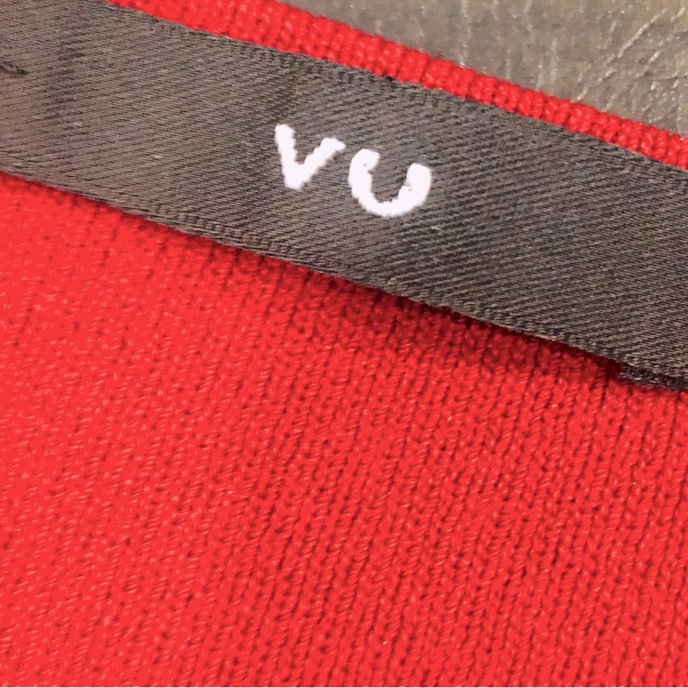 🔥VU🔥Gorgeous Argyle Sweater🔥Measurements in Photos🔥 - Picture 10 of 14